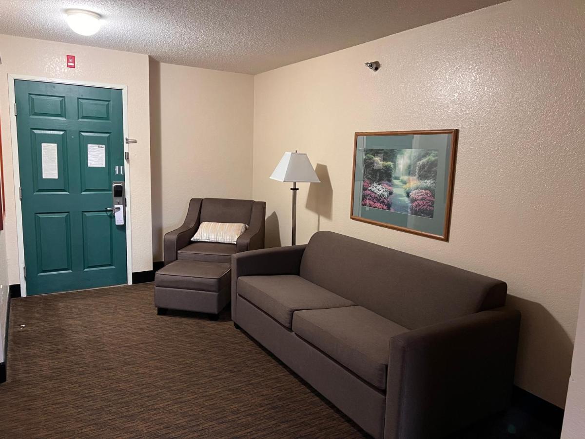 Grandstay Hotel And Suite Waseca Exterior photo
